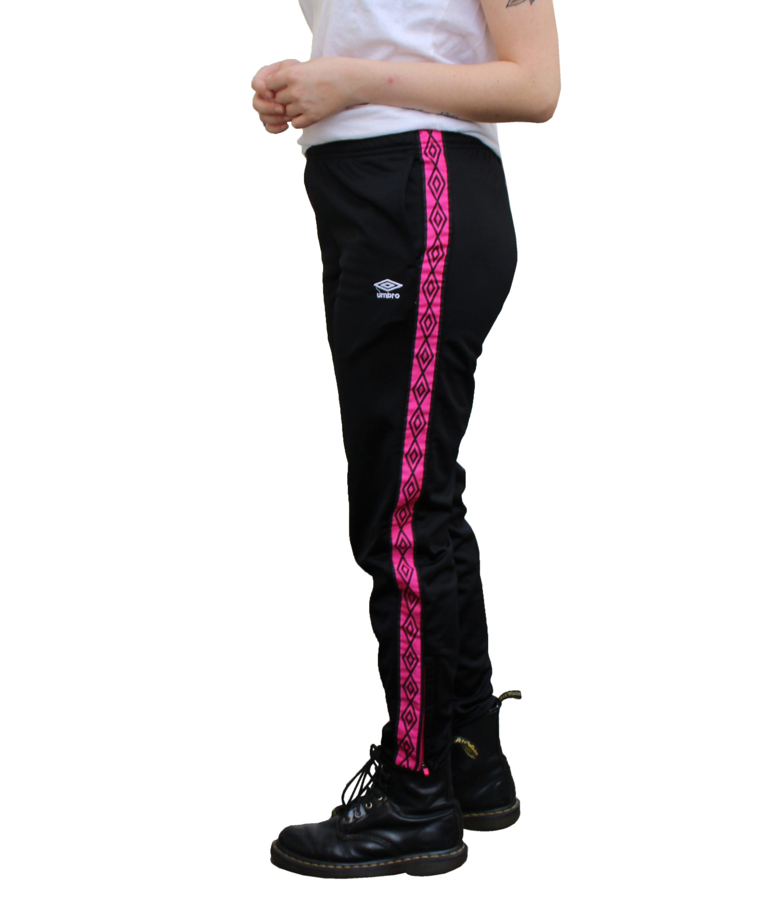Umbro Black / Pink Track Pants (Size Youth XL) — Roots